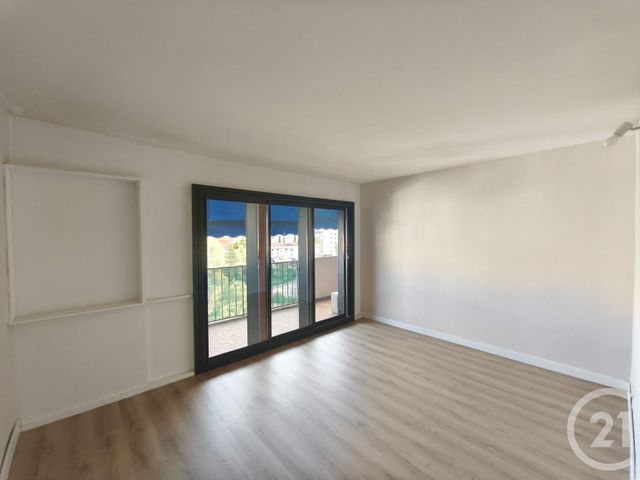 Appartement T3 &agrave; louer - 4 pi&egrave;ces - 66,38 m2 - La Garde - 83 - PROVENCE-ALPES-COTE-D-AZUR