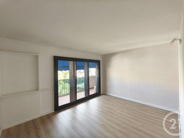 Appartement T3 &agrave; louer - 4 pi&egrave;ces - 66,38 m2 - La Garde - 83 - PROVENCE-ALPES-COTE-D-AZUR