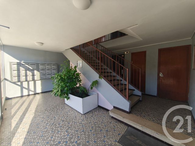 Appartement T3 &agrave; louer - 4 pi&egrave;ces - 66,38 m2 - La Garde - 83 - PROVENCE-ALPES-COTE-D-AZUR