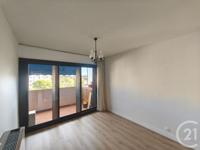 Appartement T3 &agrave; louer - 4 pi&egrave;ces - 66,38 m2 - La Garde - 83 - PROVENCE-ALPES-COTE-D-AZUR