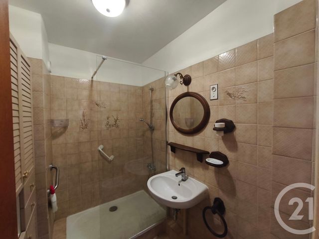 Appartement T3 &agrave; louer - 4 pi&egrave;ces - 66,38 m2 - La Garde - 83 - PROVENCE-ALPES-COTE-D-AZUR