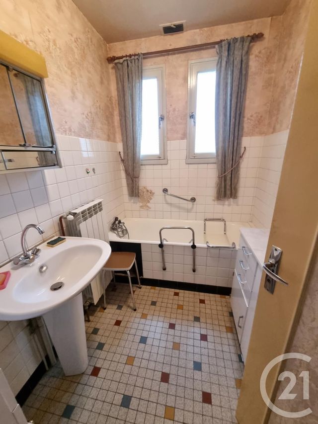 Maison à vendre - 7 pièces - 147 m2 - St Usuge - 71 - BOURGOGNE