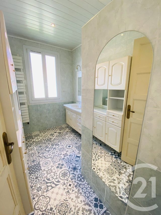 Maison à vendre - 5 pièces - 130,80 m2 - Louhans - 71 - BOURGOGNE