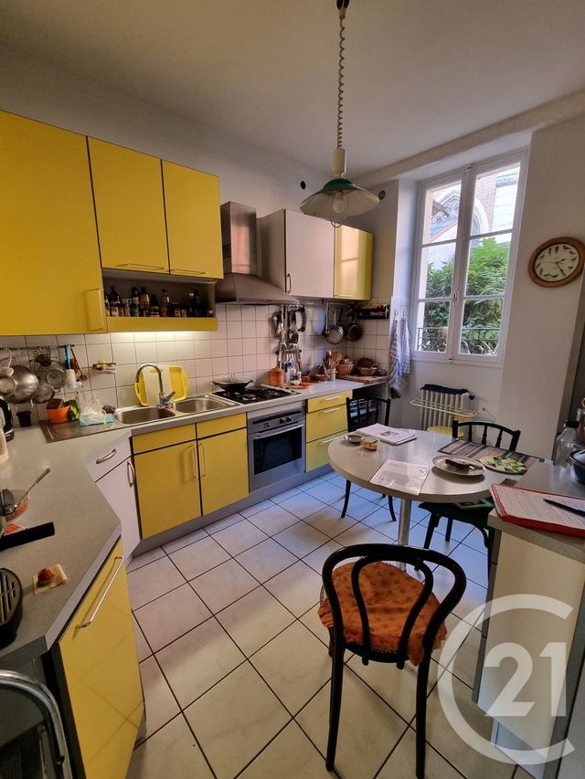 Appartement T4 à vendre - 5 pièces - 145,48 m2 - Louhans - 71 - BOURGOGNE