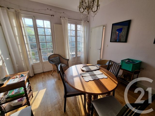 Appartement T4 à vendre - 5 pièces - 145,48 m2 - Louhans - 71 - BOURGOGNE