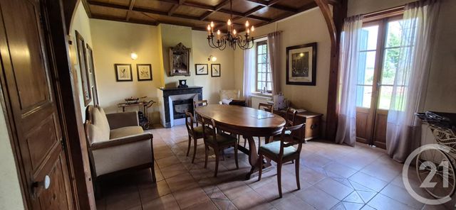 Maison &agrave; vendre - 9 pi&egrave;ces - 218 m2 - St Usuge - 71 - BOURGOGNE