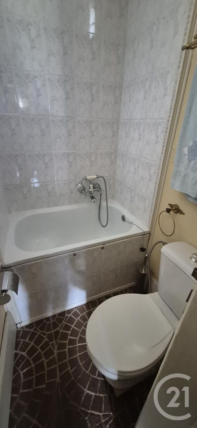 Maison &agrave; vendre - 9 pi&egrave;ces - 218 m2 - St Usuge - 71 - BOURGOGNE