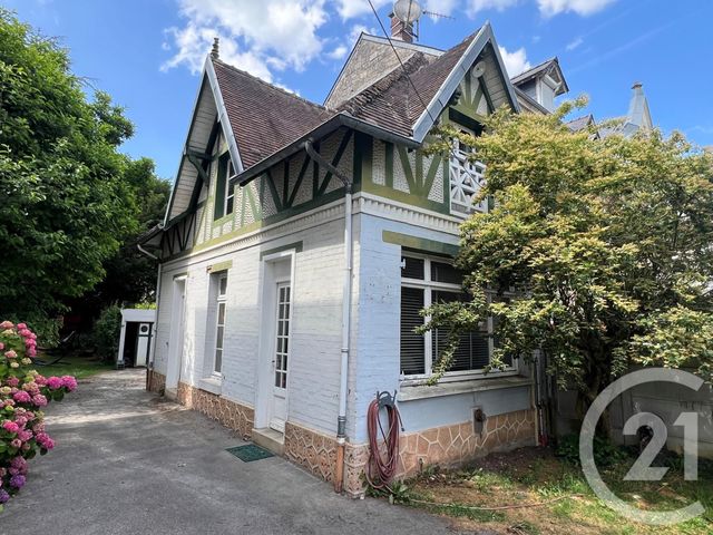 Maison à vendre - 8 pièces - 226 m2 - Villers Cotterets - 02 - PICARDIE