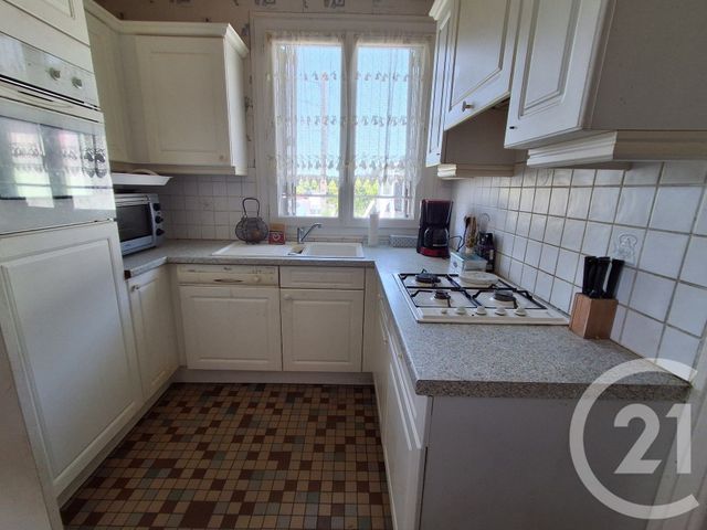 Maison &agrave; vendre - 4 pi&egrave;ces - 74,90 m2 - Villers Cotterets - 02 - PICARDIE