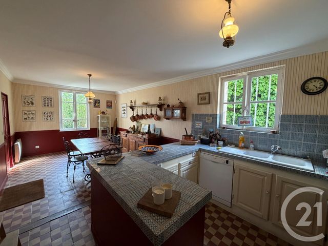 Maison &agrave; vendre - 8 pi&egrave;ces - 252,51 m2 - Villers Cotterets - 02 - PICARDIE