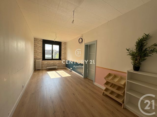 Maison à louer - 6 pièces - 180 m2 - Croix - 59 - NORD-PAS-DE-CALAIS