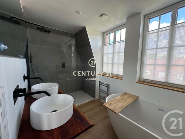 Maison à louer - 6 pièces - 180 m2 - Croix - 59 - NORD-PAS-DE-CALAIS