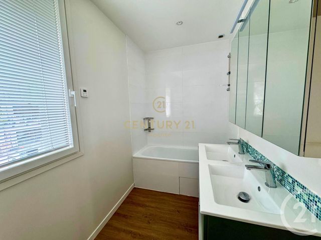 Maison à louer - 5 pièces - 125 m2 - La Madeleine - 59 - NORD-PAS-DE-CALAIS