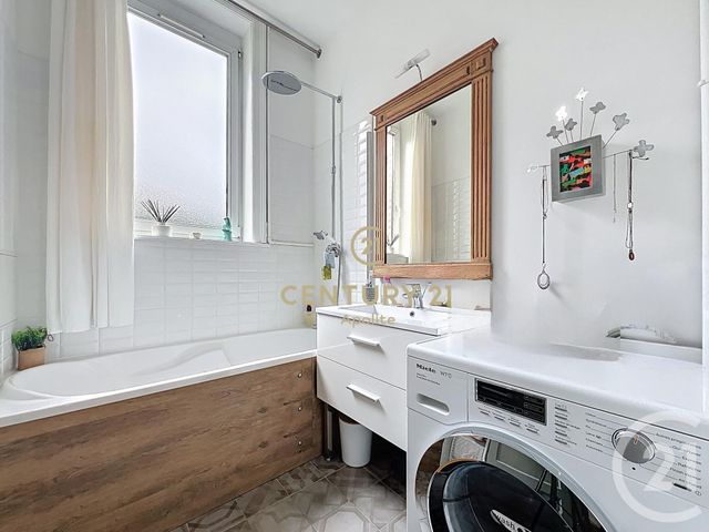 Appartement F4 à vendre - 4 pièces - 87 m2 - La Madeleine - 59 - NORD-PAS-DE-CALAIS