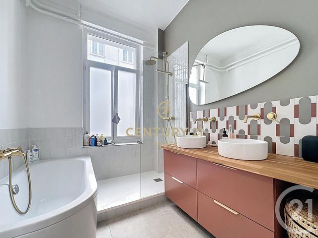 Appartement F4 à vendre - 4 pièces - 121 m2 - La Madeleine - 59 - NORD-PAS-DE-CALAIS