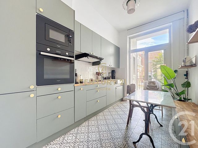 Appartement F4 à vendre - 4 pièces - 121 m2 - La Madeleine - 59 - NORD-PAS-DE-CALAIS