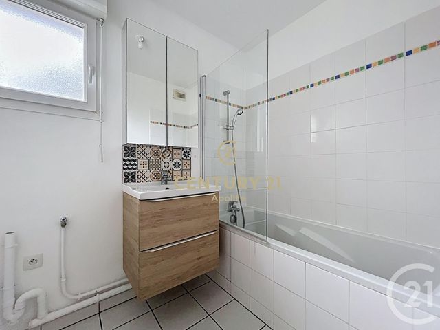 Appartement T4 &agrave; louer - 4 pi&egrave;ces - 108 m2 - Lille - 59 - NORD-PAS-DE-CALAIS