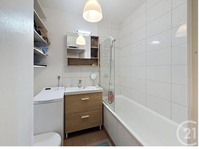 Appartement Studio &agrave; louer - 1 pi&egrave;ce - 26,98 m2 - La Madeleine - 59 - NORD-PAS-DE-CALAIS