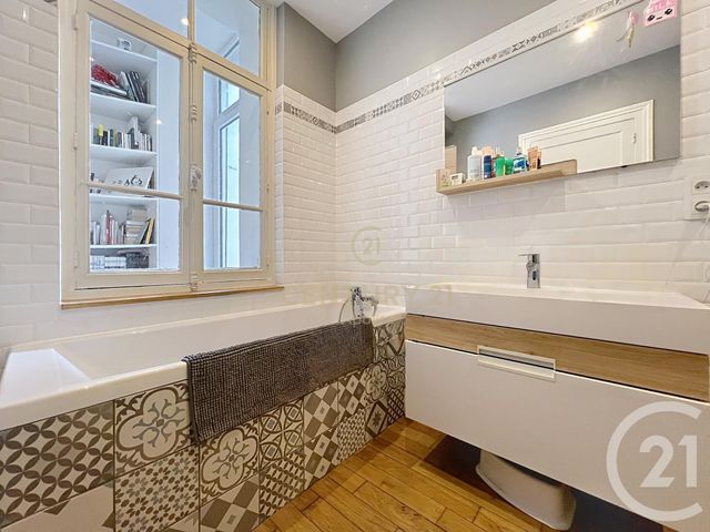 Appartement F5 &agrave; vendre - 5 pi&egrave;ces - 138 m2 - La Madeleine - 59 - NORD-PAS-DE-CALAIS
