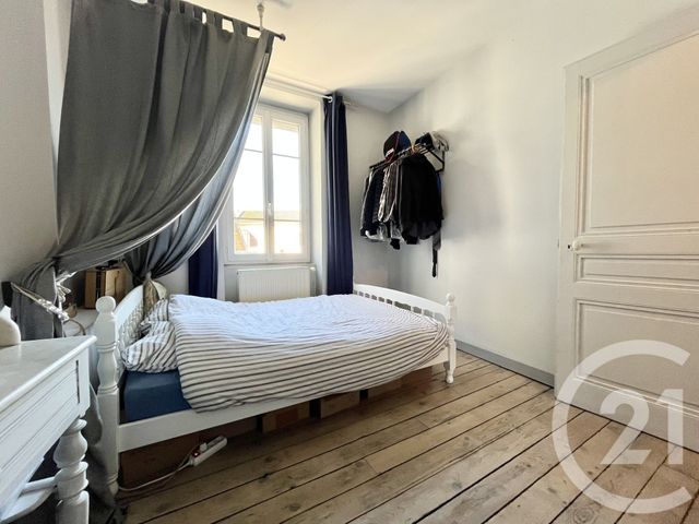 Appartement T5 &agrave; vendre - 5 pi&egrave;ces - 89,32 m2 - La Tour Du Pin - 38 - RHONE-ALPES