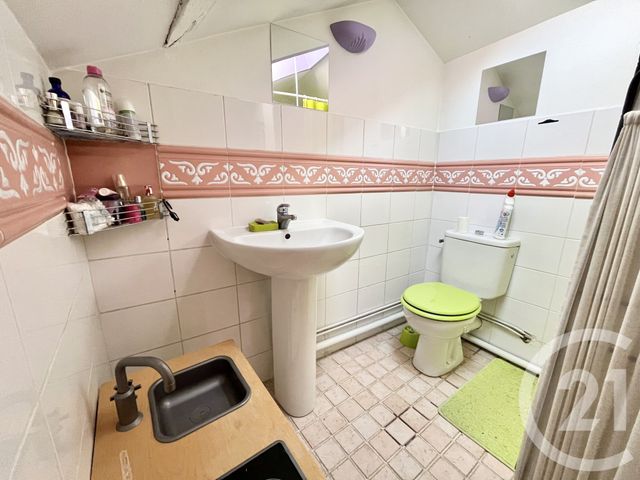 Appartement T5 &agrave; vendre - 5 pi&egrave;ces - 89,32 m2 - La Tour Du Pin - 38 - RHONE-ALPES