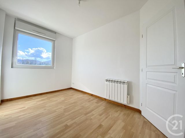 Appartement T4 &agrave; louer - 4 pi&egrave;ces - 68,06 m2 - Pressins - 38 - RHONE-ALPES