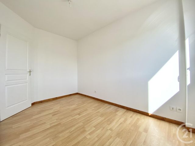 Appartement T4 &agrave; louer - 4 pi&egrave;ces - 68,06 m2 - Pressins - 38 - RHONE-ALPES