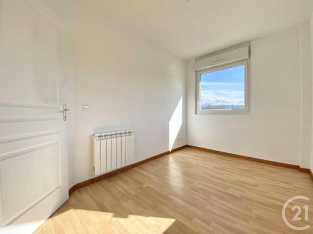 Appartement T4 &agrave; louer - 4 pi&egrave;ces - 68,06 m2 - Pressins - 38 - RHONE-ALPES