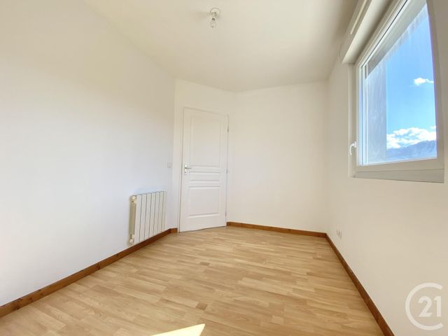 Appartement T4 &agrave; louer - 4 pi&egrave;ces - 68,06 m2 - Pressins - 38 - RHONE-ALPES