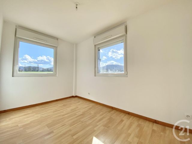 Appartement T4 &agrave; louer - 4 pi&egrave;ces - 68,06 m2 - Pressins - 38 - RHONE-ALPES
