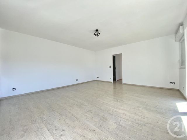 Appartement T4 &agrave; louer - 4 pi&egrave;ces - 68,06 m2 - Pressins - 38 - RHONE-ALPES