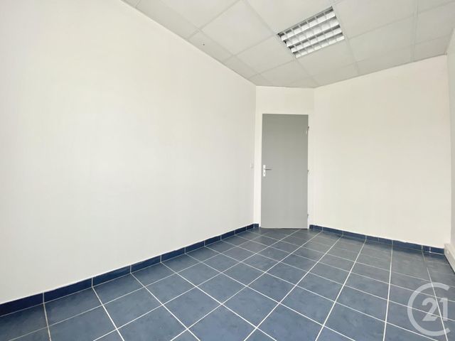 Appartement Local à louer - 2 pièces - 40,31 m2 - Pressins - 38 - RHONE-ALPES