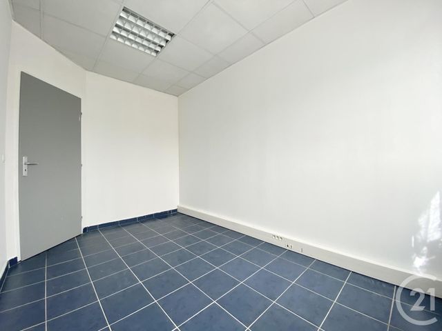 Appartement Local à louer - 2 pièces - 40,31 m2 - Pressins - 38 - RHONE-ALPES