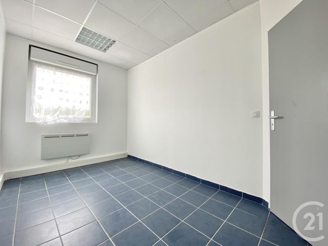 Appartement Local à louer - 2 pièces - 40,31 m2 - Pressins - 38 - RHONE-ALPES