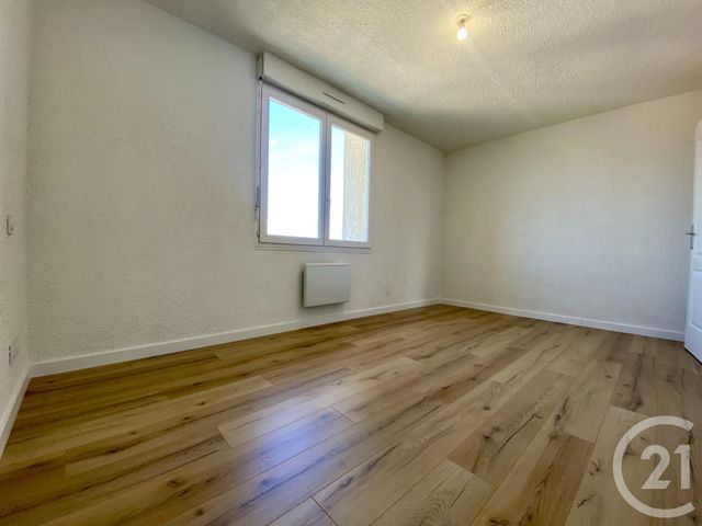 Appartement T4 &agrave; vendre - 4 pi&egrave;ces - 77,44 m2 - Les Abrets En Dauphine - 38 - RHONE-ALPES