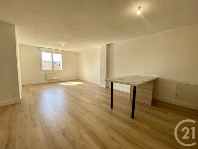 Appartement T4 &agrave; vendre - 4 pi&egrave;ces - 77,44 m2 - Les Abrets En Dauphine - 38 - RHONE-ALPES