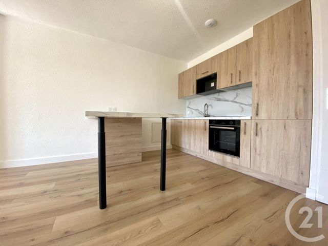 Appartement T4 &agrave; vendre - 4 pi&egrave;ces - 77,44 m2 - Les Abrets En Dauphine - 38 - RHONE-ALPES