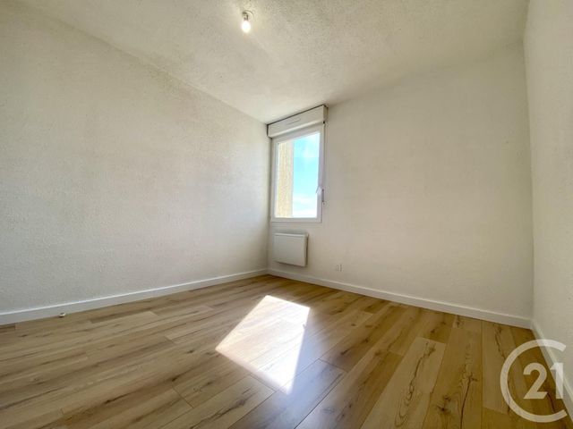 Appartement T4 &agrave; vendre - 4 pi&egrave;ces - 77,44 m2 - Les Abrets En Dauphine - 38 - RHONE-ALPES