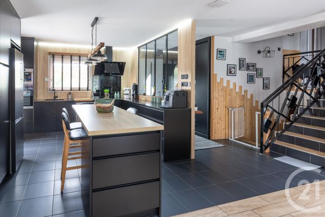 Maison à vendre - 5 pièces - 109,75 m2 - Pusignan - 69 - RHONE-ALPES