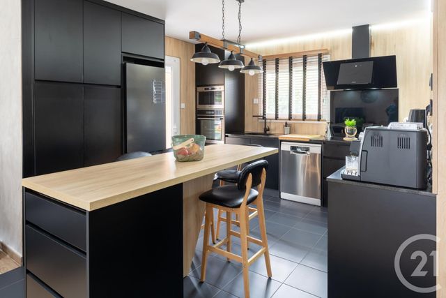 Maison à vendre - 5 pièces - 109,75 m2 - Pusignan - 69 - RHONE-ALPES