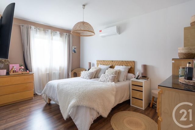 Maison à vendre - 5 pièces - 109,75 m2 - Pusignan - 69 - RHONE-ALPES