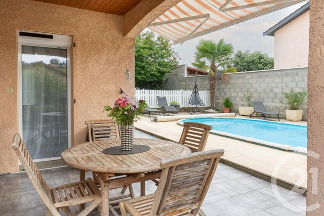 Maison à vendre - 5 pièces - 109,75 m2 - Pusignan - 69 - RHONE-ALPES