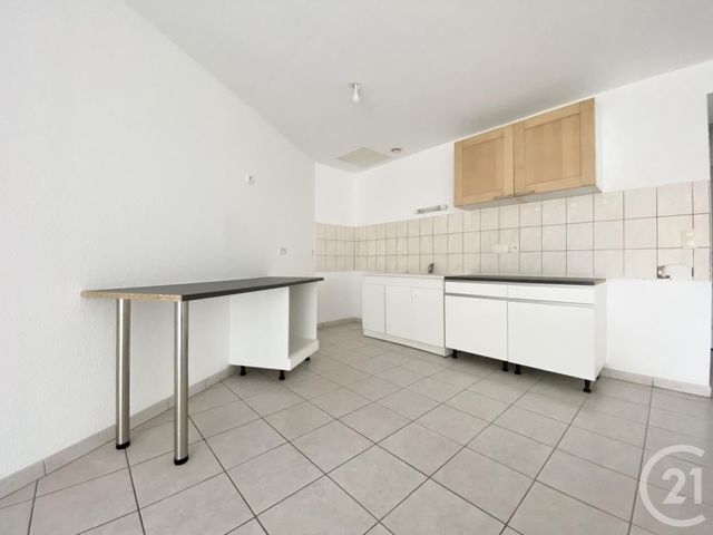 Appartement T3 à louer - 3 pièces - 70,92 m2 - Les Avenieres Veyrins Thuellin - 38 - RHONE-ALPES