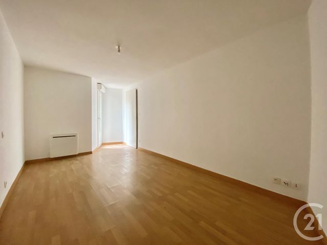 Appartement T3 à louer - 3 pièces - 70,92 m2 - Les Avenieres Veyrins Thuellin - 38 - RHONE-ALPES