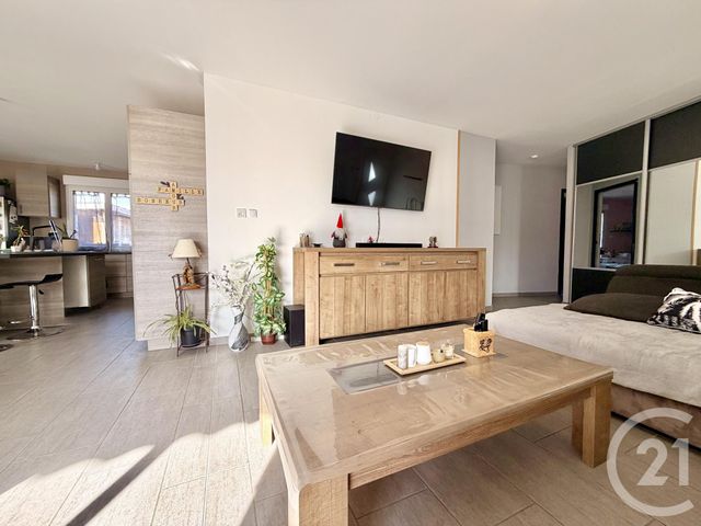 Maison &agrave; louer - 4 pi&egrave;ces - 122,10 m2 - Charancieu - 38 - RHONE-ALPES