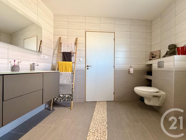 Maison &agrave; louer - 4 pi&egrave;ces - 122,10 m2 - Charancieu - 38 - RHONE-ALPES