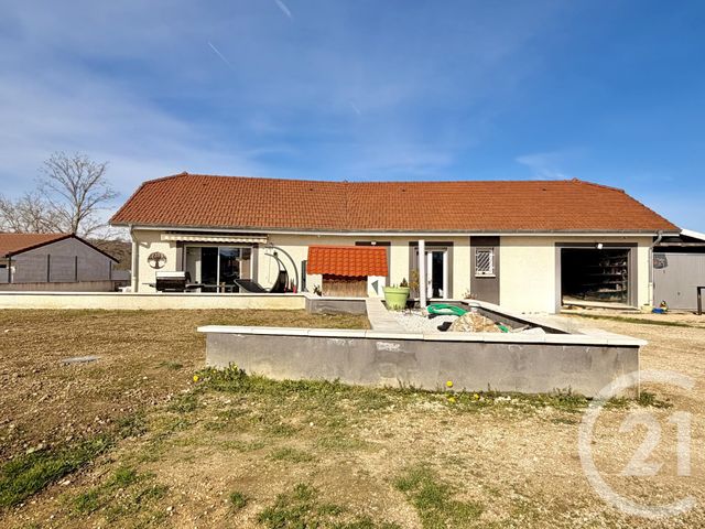 Maison &agrave; louer - 4 pi&egrave;ces - 122,10 m2 - Charancieu - 38 - RHONE-ALPES