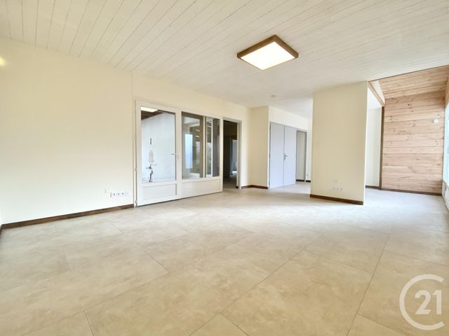 Maison &agrave; louer - 5 pi&egrave;ces - 102,29 m2 - St Andre Le Gaz - 38 - RHONE-ALPES