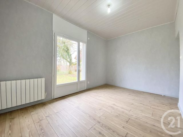 Maison &agrave; louer - 5 pi&egrave;ces - 102,29 m2 - St Andre Le Gaz - 38 - RHONE-ALPES