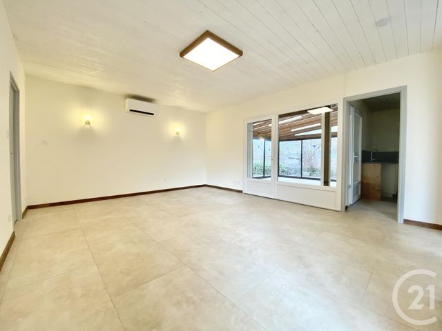 Maison &agrave; louer - 5 pi&egrave;ces - 102,29 m2 - St Andre Le Gaz - 38 - RHONE-ALPES